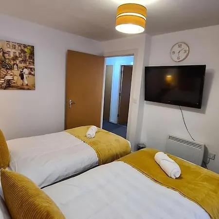 Lovely 2-Bed Apt+Wi-Fi+Parking. Manchester Exterior photo
